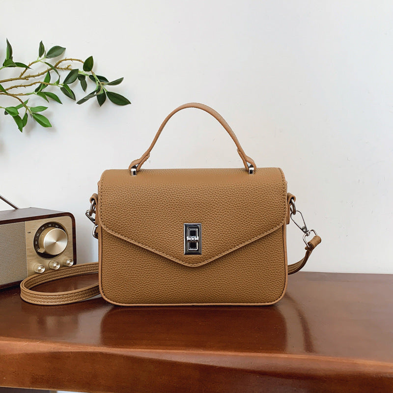 Sac messager à bandoulière en cuir de vachette, tendance et décontracté, idéal pour les déplacements